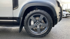 Land Rover Defender 3.0 D300 X-Dynamic HSE 110 5dr Auto Diesel Estate